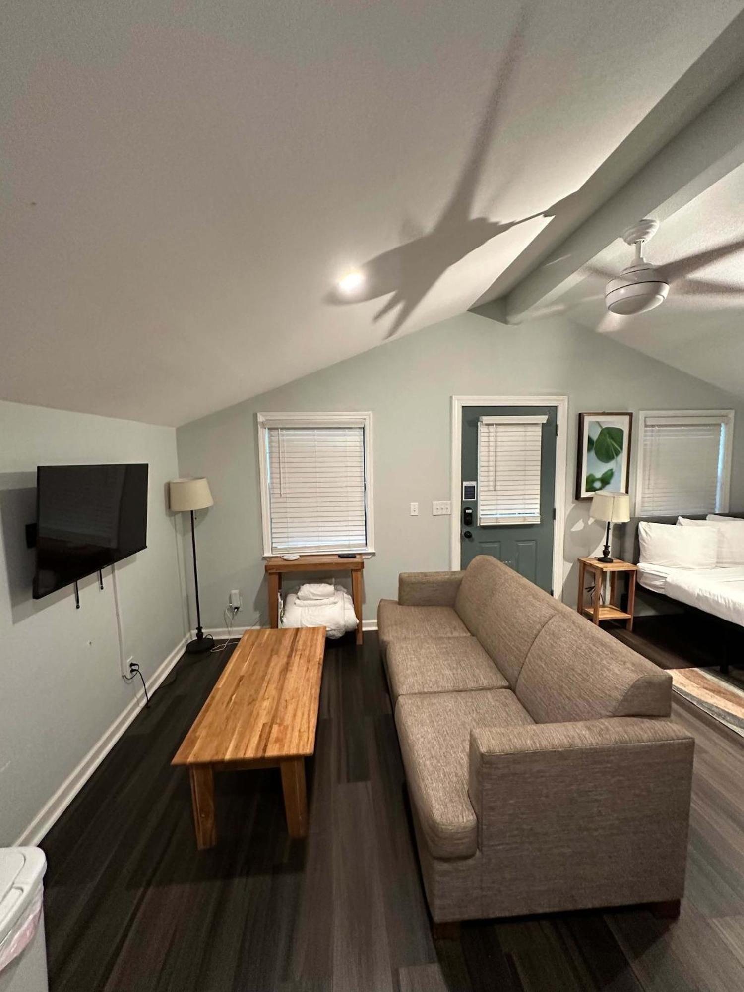 Pensacola Pearl - Studio Apartment - Pets Welcome 외부 사진